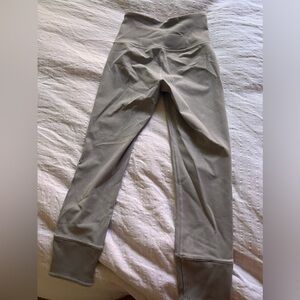 Lulu lemon leggings size 2 kaki tan color
